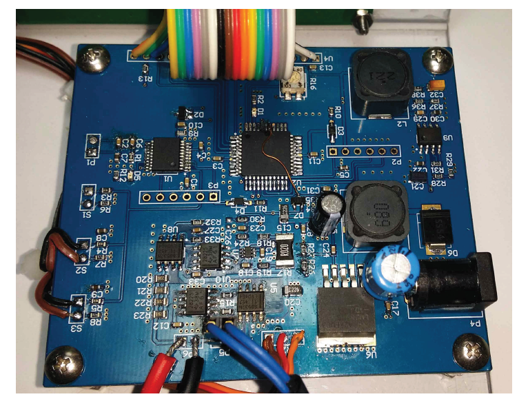 제작된 PCB 회로기판