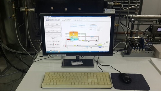 실험장치의 컴퓨터기반 운전제어프로그램 화면