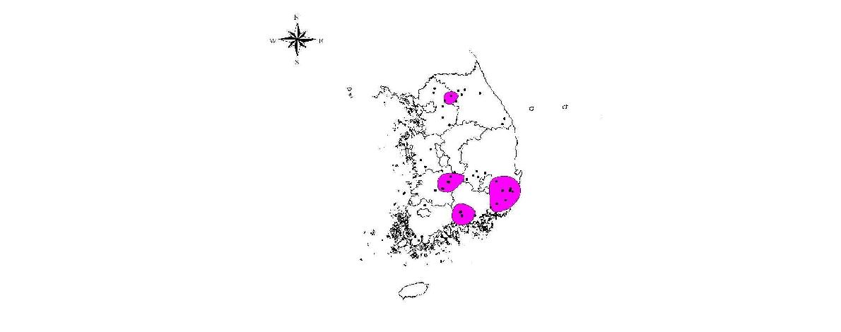 2004년 삵의 분포현황(유효좌표 63개 지점) 및 주요 지역(Kernel 50%)