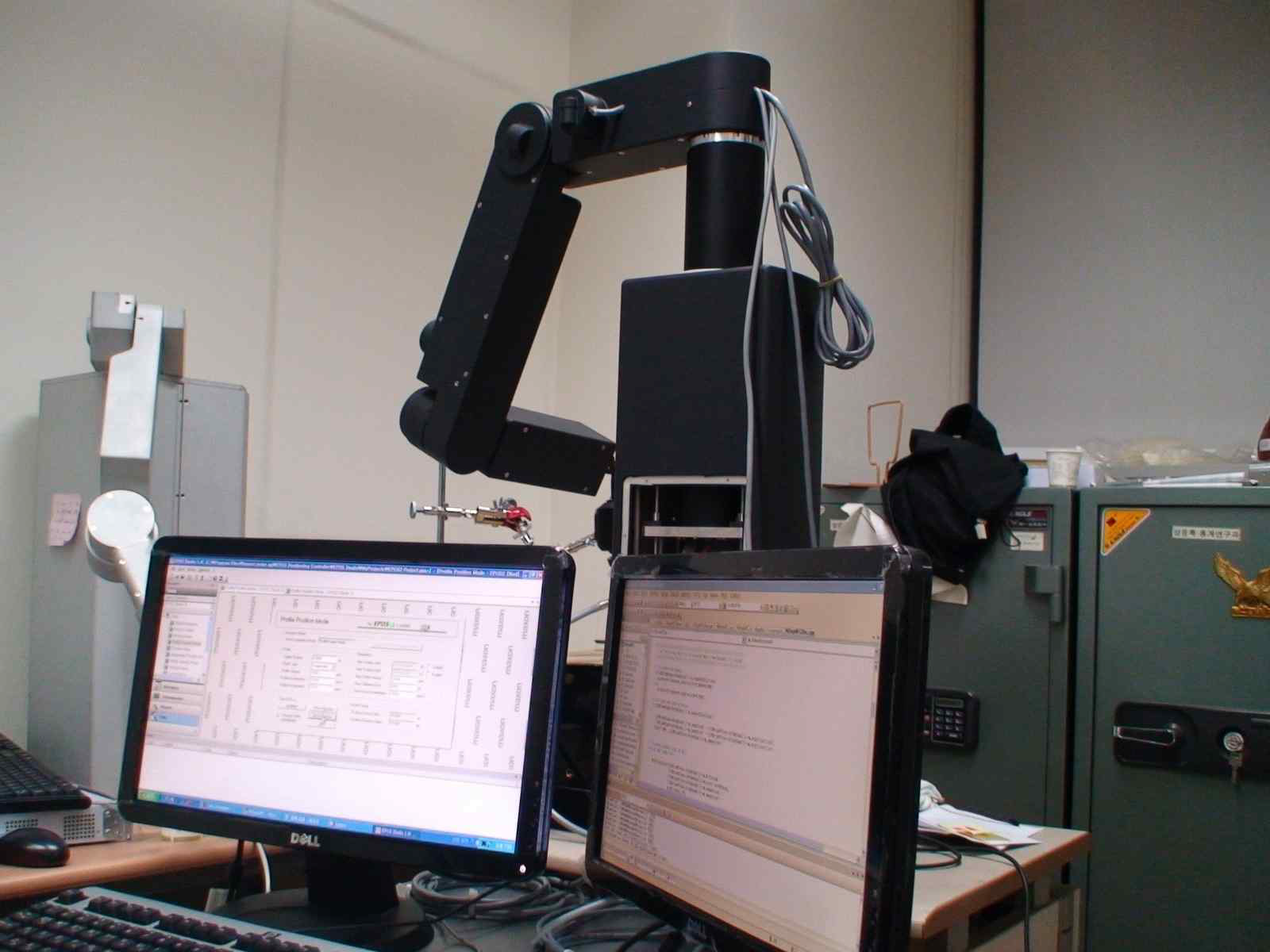 본 연구 그룹에서 개발한 복강경 수술 로봇