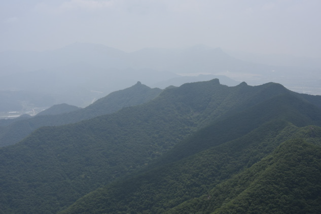 수인산 능선