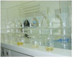A picture of column work to separate uranium isotopes and thorium from the impurities using extraction chromatography