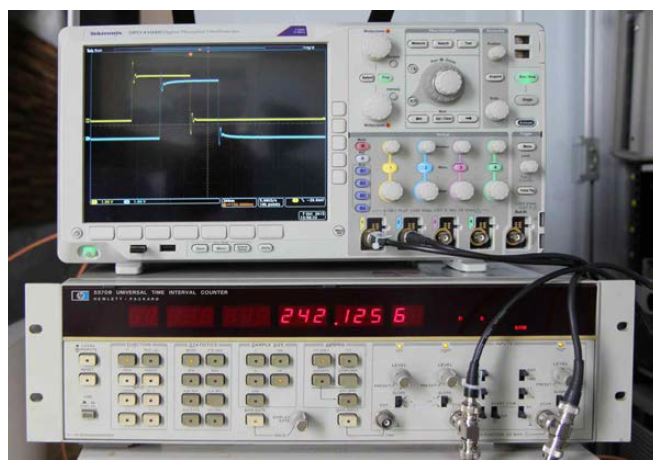 SP-PD-1 신호 지연 측정값과 파형