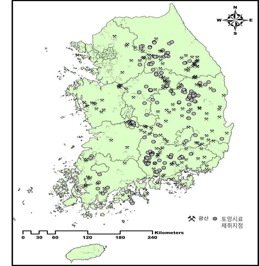 한국지역의 약용작물 재배지와 폐금속 광산 분포도