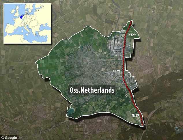 네덜란드 Oss 시 및 N329 고속도로