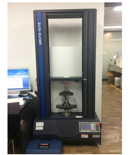 UTM (universal testing machine)