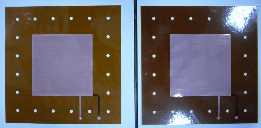 2차년도 GEM tracker 연구를 수행하기 위해 제작된 그림 1과 동일한 GEM hole 구조의 10×10 cm2 크기의 GEM foil(왼쪽)과 1.6 mm PCB에 접착한 상태를 접사한 사진.