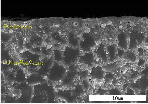 LNAO/GDC10 bilayer SEM image