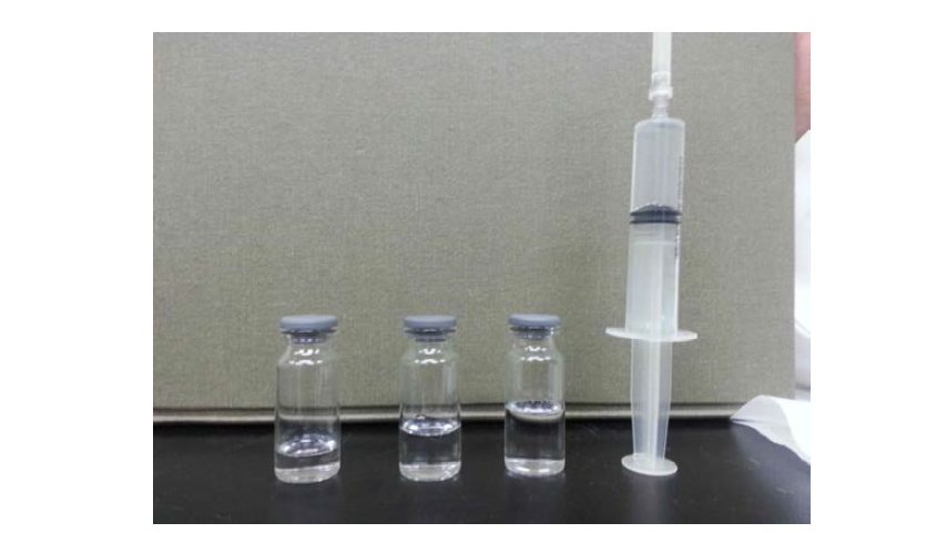 Reference measurement geometries of 10R vial and 1 mL syringe with varying solution volumes of 2 mL (8R2), 4 mL (8R2), 6 mL (8R6), and 5 mL (10SR5).