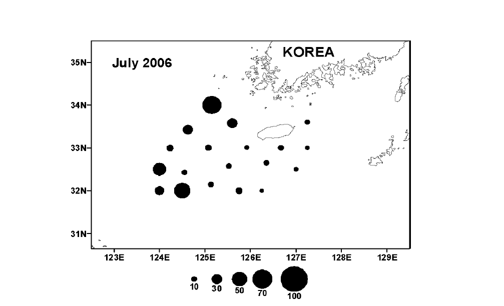 Distribution of zooplankton biomass( miン rtf in July 2006.