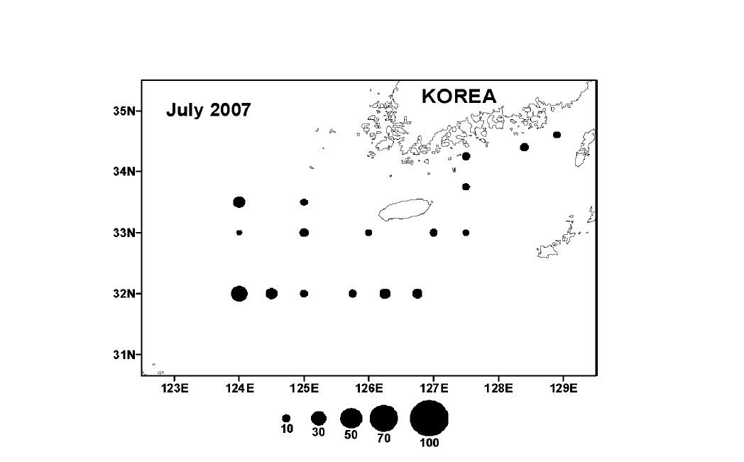 Distribution of zooplankton biomass( rag/ rtf in July 2007.