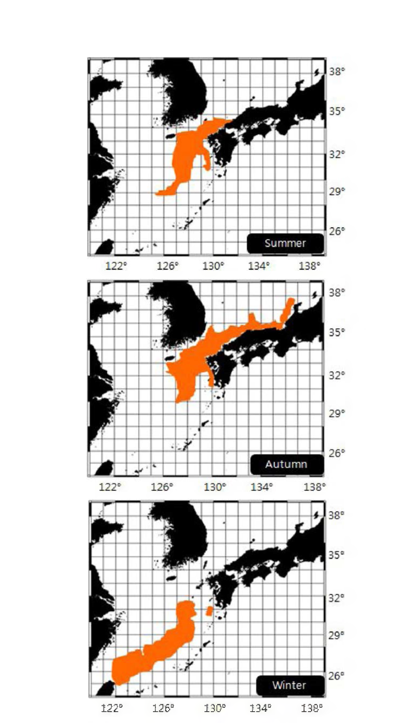 Location of potential spawning area based on water temperature(18-23 °C) and bathymetry(100-500m) for each seasons.