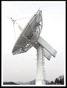 Satelite tracking antenna for receiving space weather data form Van Allen Probes mission.