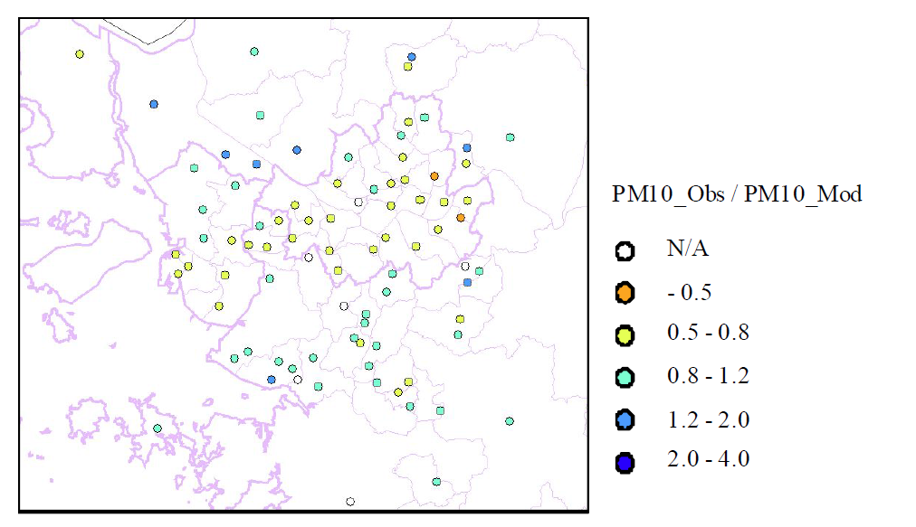 Ratios of hourly observed PM10 to simulated PM10 for each observation site