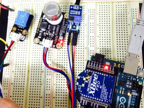 XBee가 결합 된 아두이노 센서 모듈