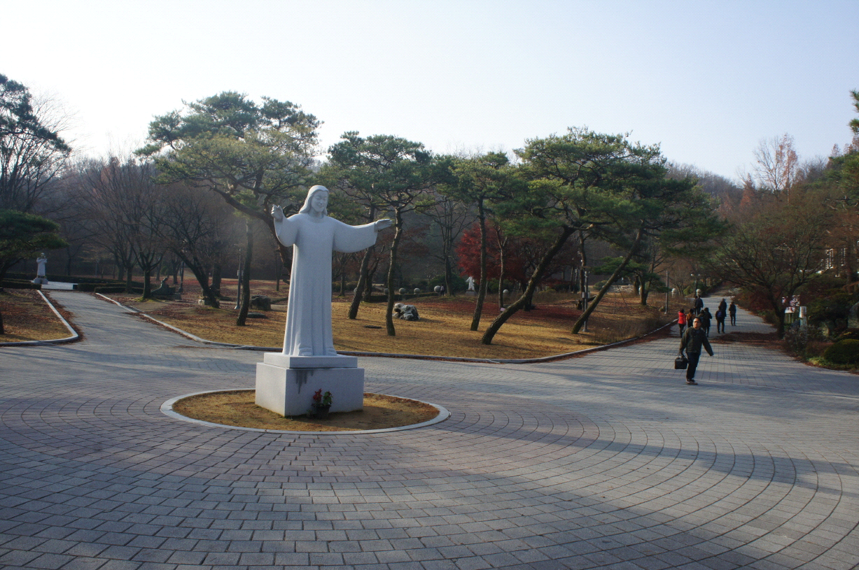 남양성모성지 강복 그리스도 상