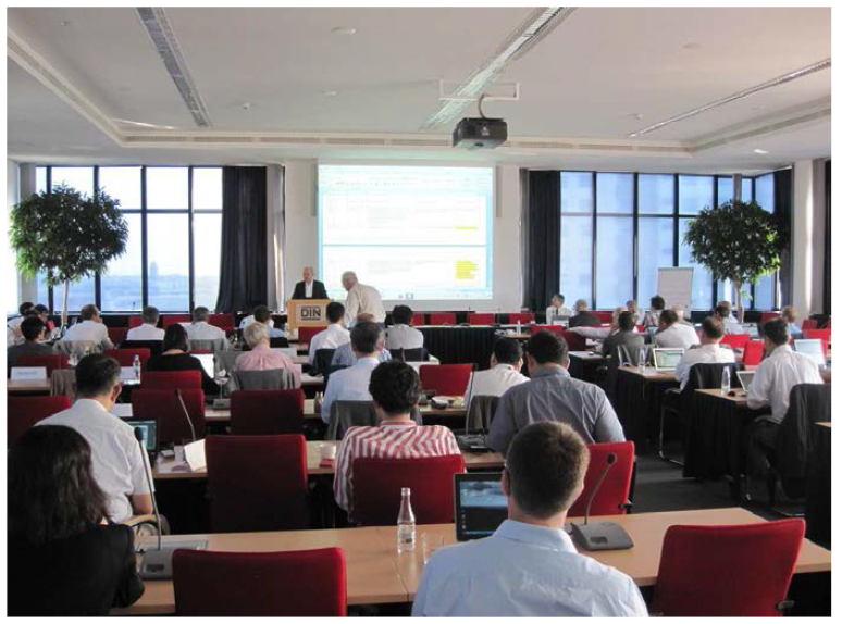 2014년 독일 베를린에서 열린 ISO/TC-201 회의 장면