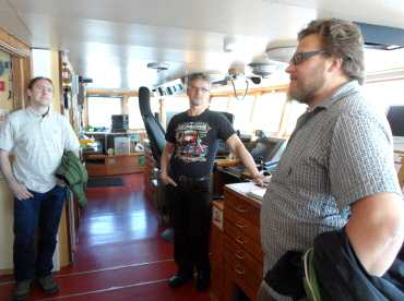 Discussion with Lance staff and NPI scientists onboard RV Lance