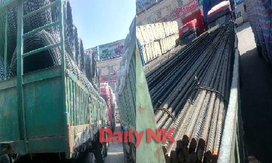 단둥(丹東) 물류센터에서 포착된 강재를 싣은 북한트럭들