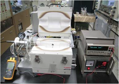 Thermoelectric properties measurement system