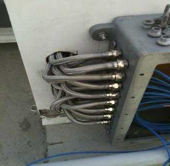 Junction Box Cable 연결 작업