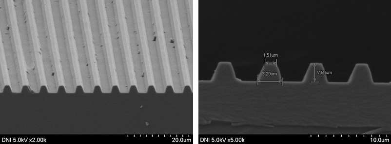 니켈 스탬프의 표면에 구현된 양각 형태의 패턴 이미지 (전자 현미경)