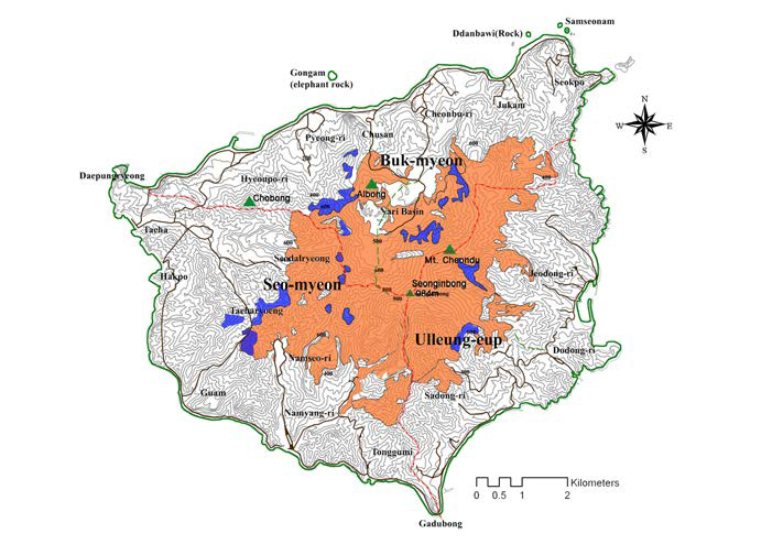 Distributions of Pinus parviflara, Tsuga sieboldii (blue color) and Fagus engleriana (orange color).