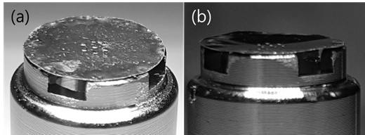 몰리브덴 시트를 코바 전극 파트와 직접 결합 시 720도 진공 열처리 전(a)과 후(b)의 이미지.