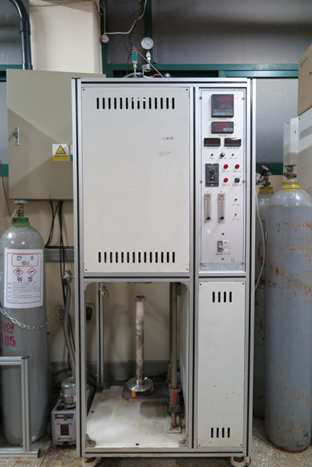 Electric furnace for calcination.