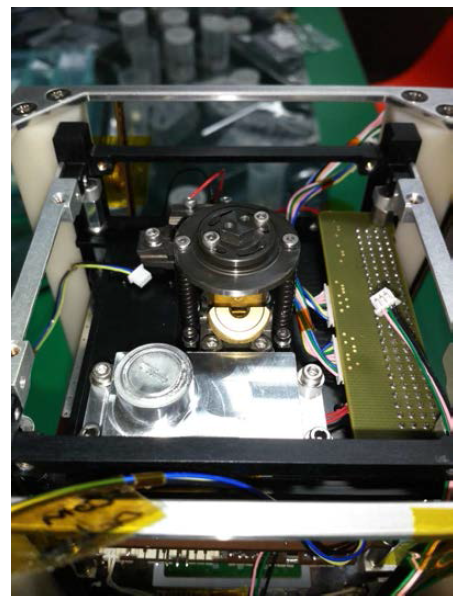 CubeSat system with installed PCM thermal control device