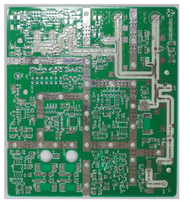 국부발진기 상부 PCB 형상