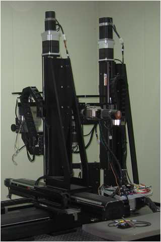 제작된 prototype PT 영상 시스템: 영상센서, x-선관, 다축 정밀구 동 step motor, 피사체 지지대로 구성