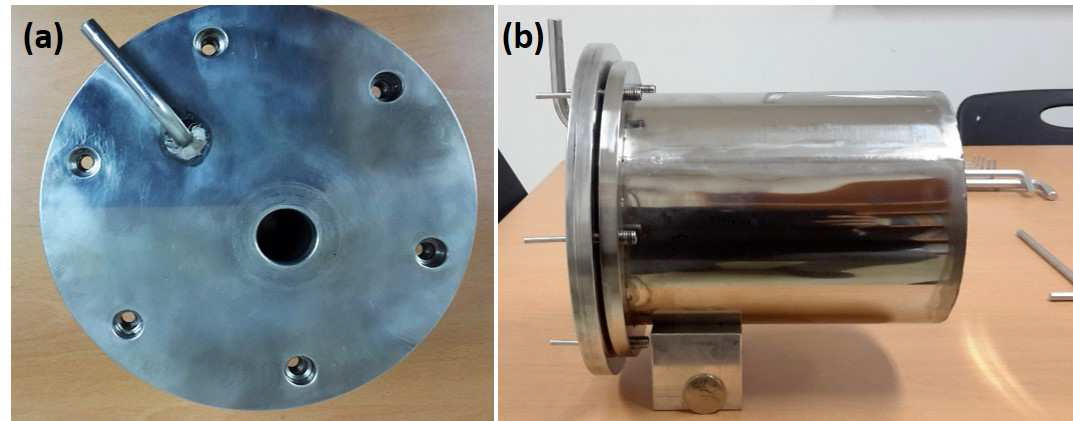 제작된 저온 유지 장치 (a) top view; (b) side view