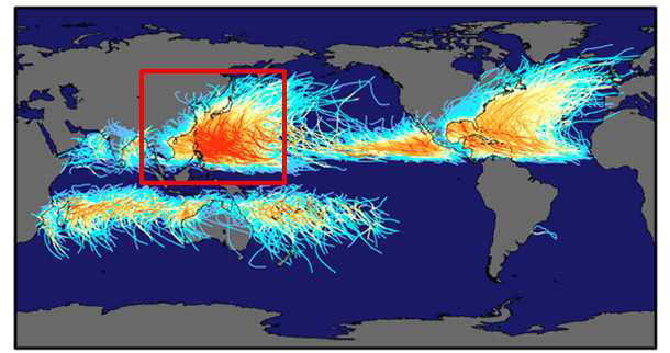 열대성 저기압(태풍)의 과거 진로와 설정된 태풍예측시스템의 모의영역(red box)