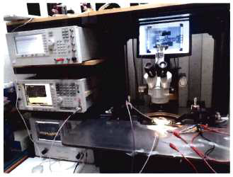 24 GHz CMOS 칩을 측정하기 위한 측정 환경 사진