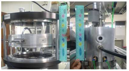 이전 연구과제로부터 개발 된 저압플라즈마원(좌)과 본 연구과제로부터 개발 된 저압 플라즈마원(우)의 소형화 된 모습을 크기비교로 나타냄