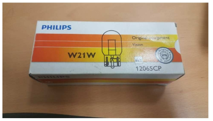 Philips 社 ‘ED-2DT W21W’ lamp