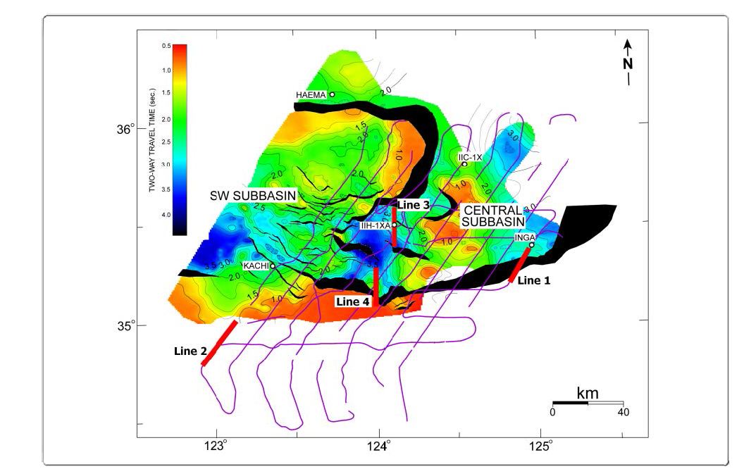 Time-structure map of acoustic basement and the track lines for seismic reflection profiles surveyed in 2006. Contour interval is 0.5 second (TWTT).