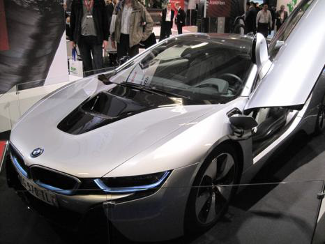 탄소섬유강화복합재가 적용된 BMW i8