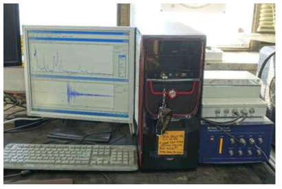 Photo shows the controller and PC of LDV (Laser Doppler Vibrometer).