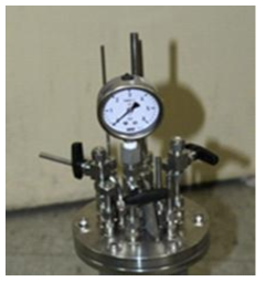 Electrode for sounding of surface of liquid.