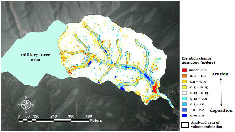 Differences between the LiDAR DEMs and the boundary of the analyzed topographic changes used to estimate the volume of the debris flows