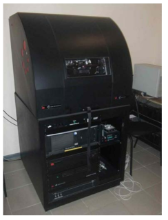 비커스 경도 측정 장비인 Nanoindenter, MTS社 , G200