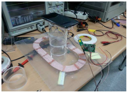 송/수신 코일의 거리가 15cm에서 전력 전달 실험