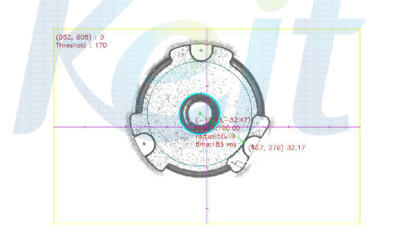 스마트 카메라 기반 circle fitting 및 각도 추출 알고리즘을 적용한 렌즈 위치 및 회전 검출 솔루션