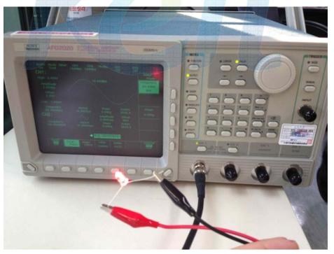 Signal generator를 활용한 주변광 modeling