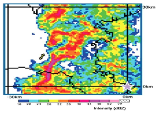 CAPPI radar echo image (intensity) at 1 km AGL on April 20, 2006. The double arrow indicates the damage area.