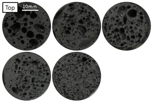 경량 지오폴리머 배합물의 배합수 증가와 몰딩방법에 따른 공시체의 상부사진.