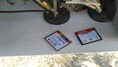 외부 저장장치(NL115)의 CF 카드 회수 및 교체