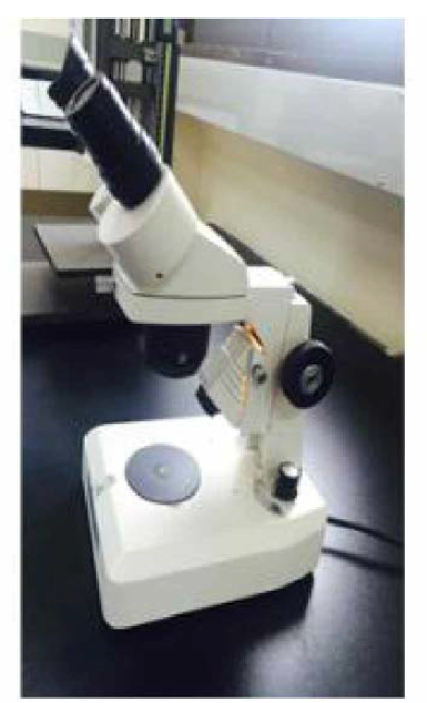 콜라겐이 함유된 의료기기의 외관을 관찰하기 위한 광학 현미경